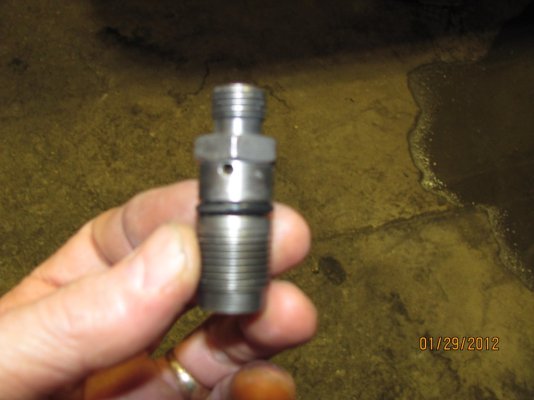 injector adaptor cleaned.jpg