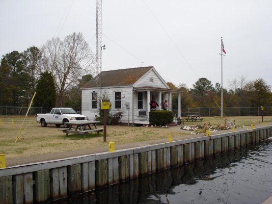 Lock house dismal swamp.jpg