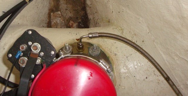 Bow Thruster 2.JPG