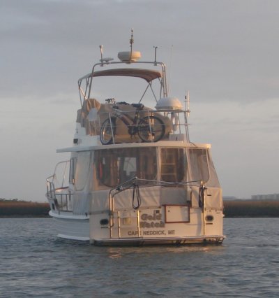 IG 32 with FoldingDavits2.jpg