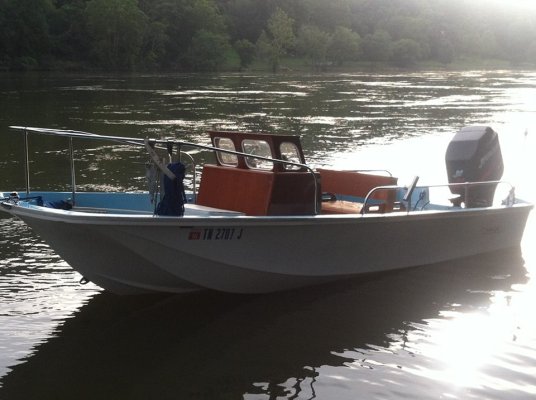 Boston Whaler 17 Sept 14.jpg