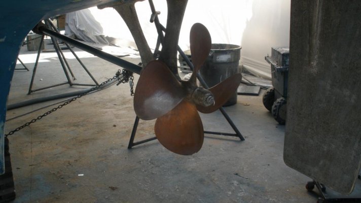 jan race boat props 008 (1280x720).jpg