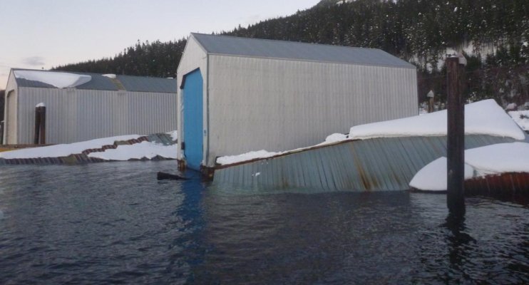 MK Bay boat houses sunk, Feb 2015.jpg