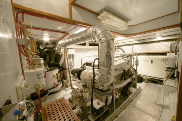 engine room 38 Selene.jpg