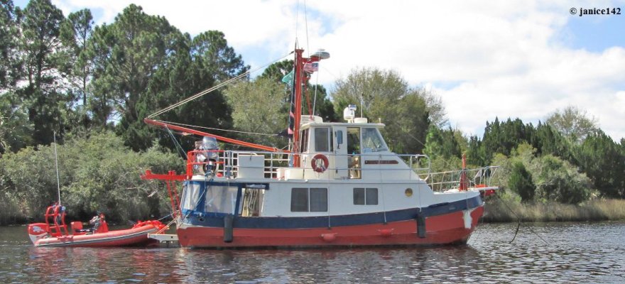 ted's boat & dinghy.jpg