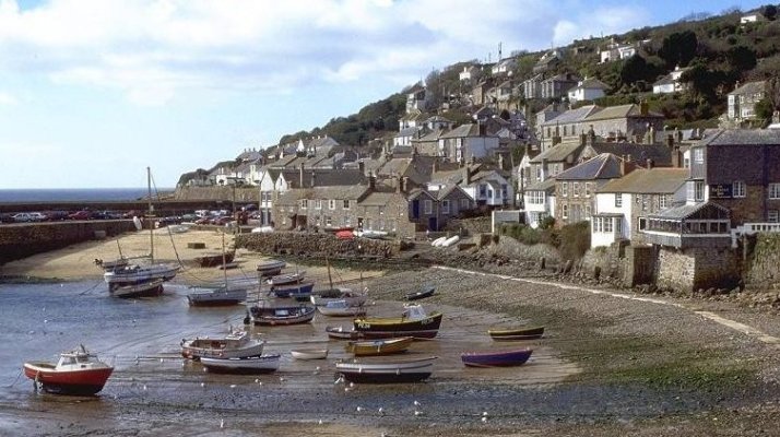 mousehole.jpg