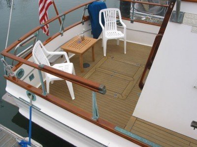 t_new_aft_deck_178.jpg