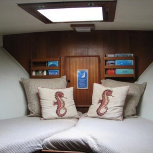 Forward bunk with ensuite head