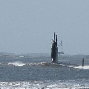 SUB IN CUMBERLAND SOUND