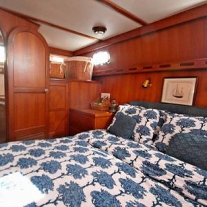 32 Aft Cabin