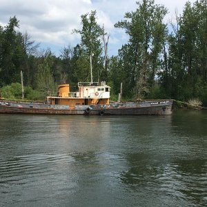 old boat on Multnomah channel