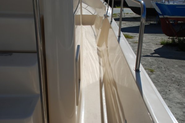 starboard side walkway after buffing.jpg