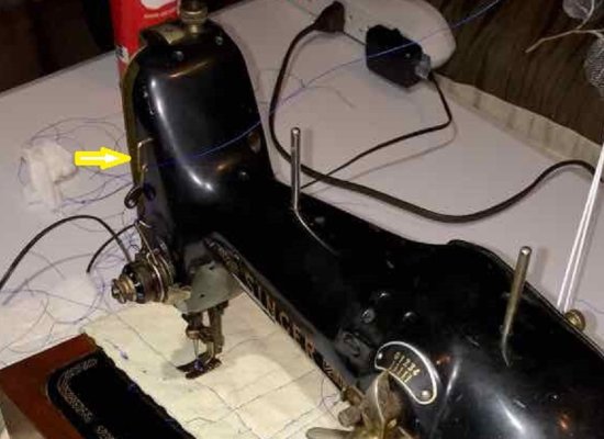 sewing machine2 .jpg