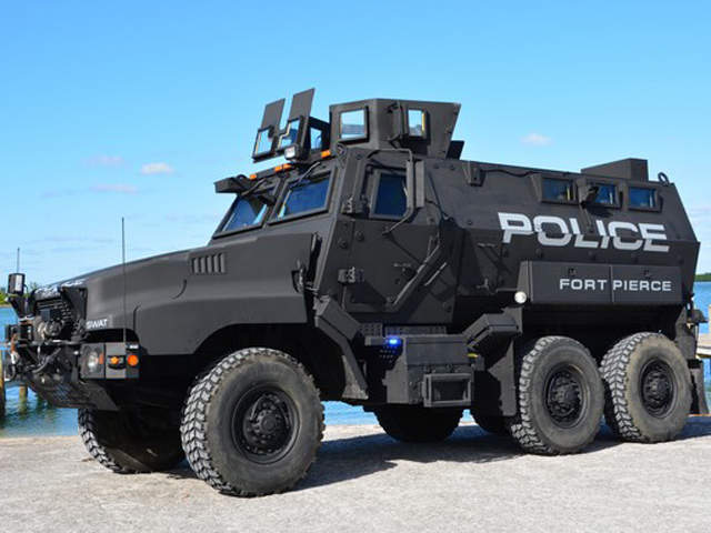 WPTV-FortPiercePoliceVehicle_20140107103014_640_480.JPG