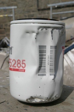 the fine fuelfilter which refused to budge.jpg