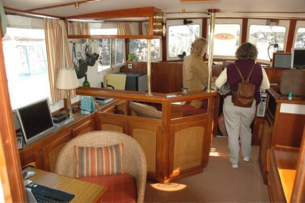 interior portside [640x480].jpg