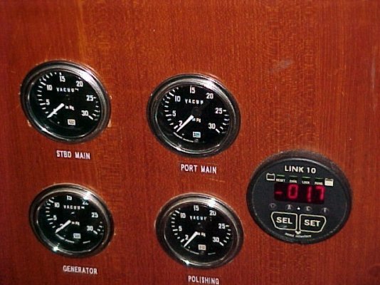 Copy of Fuel vacuum gauges (FILEminimizer).jpg