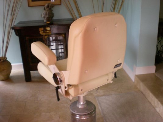 helm seat rear.jpg