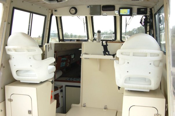 04_HavenPilothouseCoPilotSeat.jpg