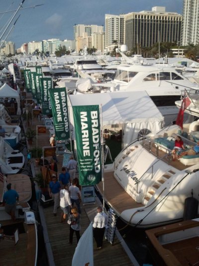 Miami Boat Show 2012.jpg