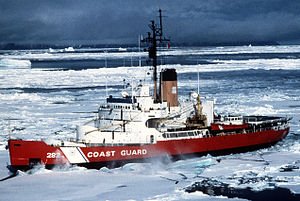 300px-USCGC_NORTHWIND_10_Jul_1986_DK_US_musk_ox_operation_.jpg