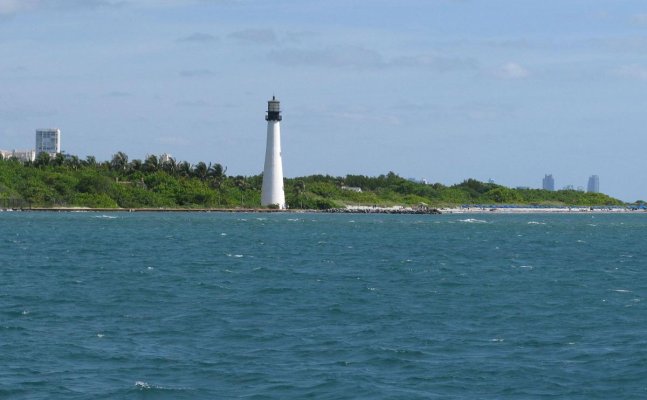 CAPE FLORIDA LIGHTHOUSE.jpg