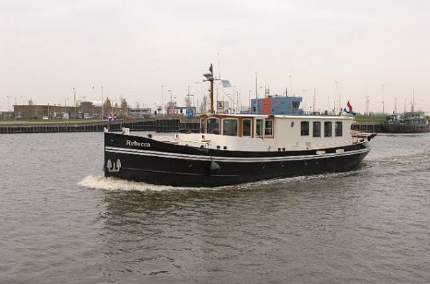 dutch barge  dksl.jpg