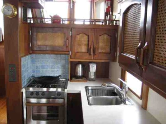 Galley5.jpg