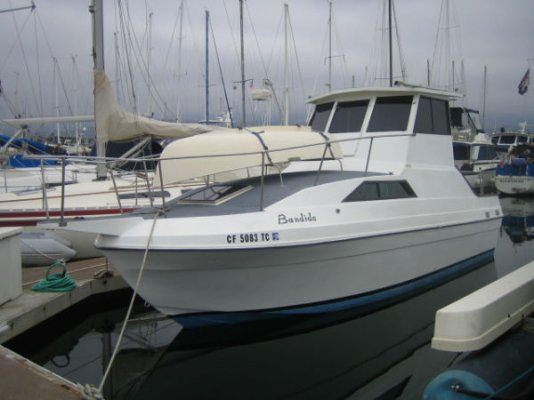 bayliner pilothouse.jpg