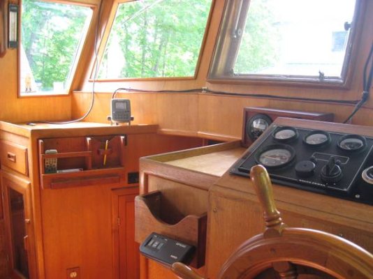 Pilothouse02.jpg