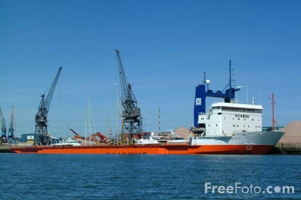 2026_01_20---dock-express-11--semi-submersible-heavy-lift-vessel--southampton-_web.jpg