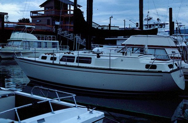 Sailing 1981-00000008.JPG