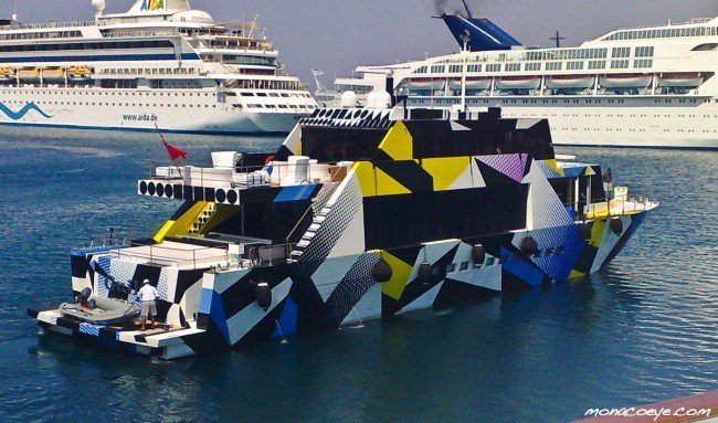 jeff-koons-yacht-650x383.jpg