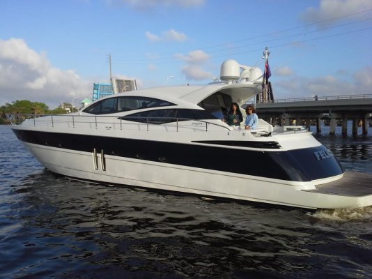 Felicia 62 Pershing aft quarter.jpg