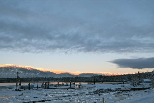 Cold sunrise, Minette Bay.jpg