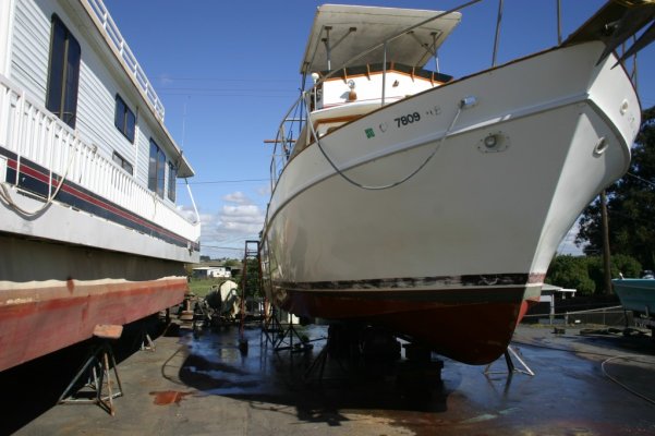 new and old boat 046.jpg