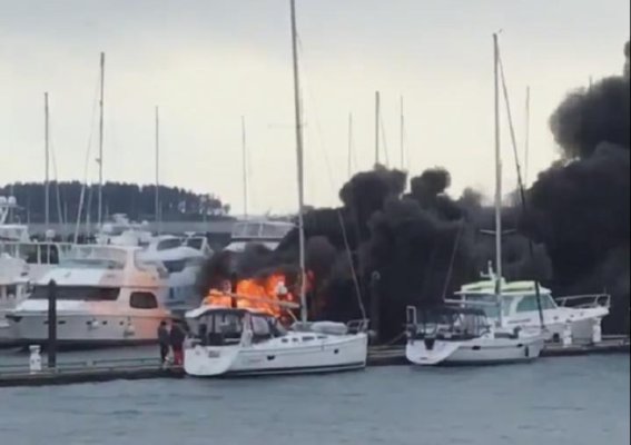 yacht-fire-1.jpg