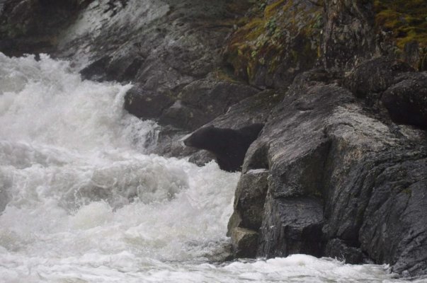 Lowe Inlet Verny Falls.jpg