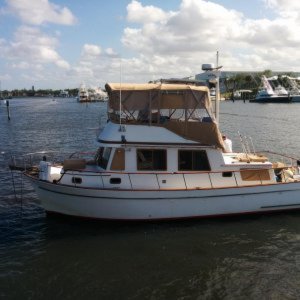 1982 Marine Trader DC