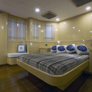 Bering 65   Serge   Steel expedition yacht - Master stateroom