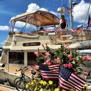 Happy Birthday to my "Admiral," a July 4th girl! Her birthday wish was to celebrate in Beaufort, NC, one of our favorite destinations on the ICW.  Whe