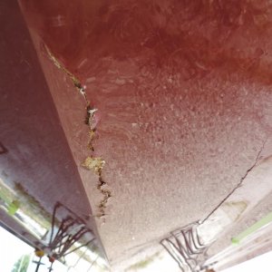 DSCN8559   hull cracks