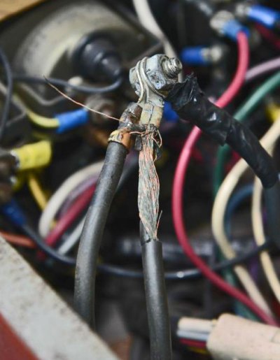 BadWiring2.jpg