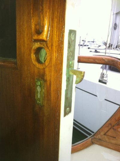door lock boat 002.jpg