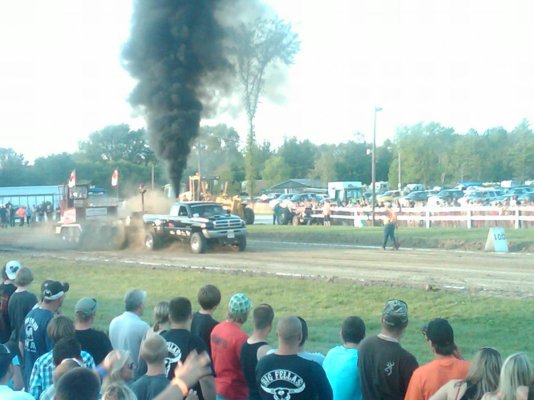 truck pull.jpg