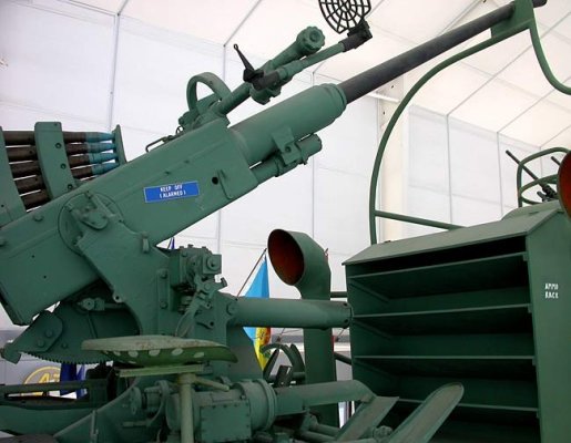 0010 40mmbofors 2.jpg