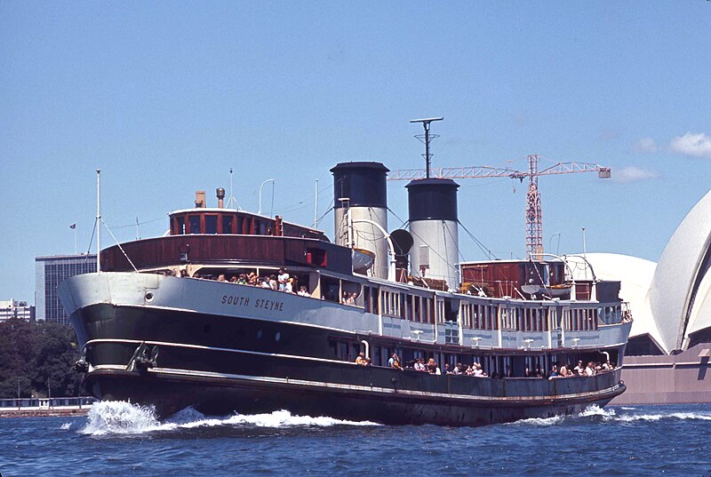 800px-Sydney_Ferry_SOUTH_STEYNE_30_Dec_1970.jpg