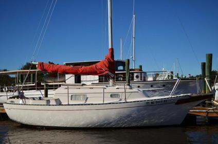 5-500-1981-25-bayfield-sloop-nice-sailboat-diesel-good-sails-americanlisted_32300405.jpg