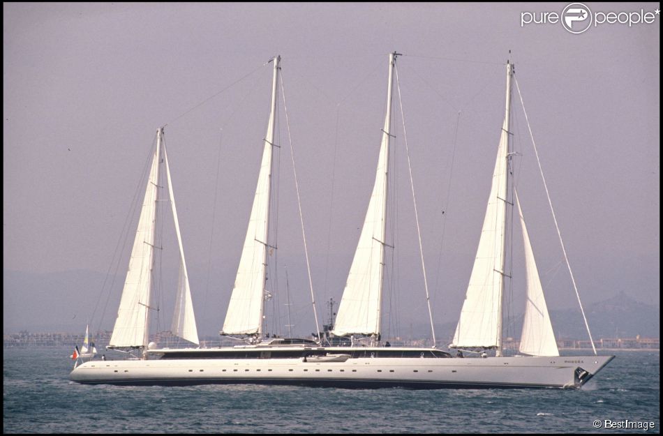 1453399-archives-le-yacht-phocea-de-bernard-950x0-2.jpg