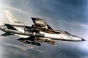 300px-Republic_F-105D-30-RE_%28SN_62-4234%29_in_flight_with_full_bomb_load_060901-F-1234S-013.jpg